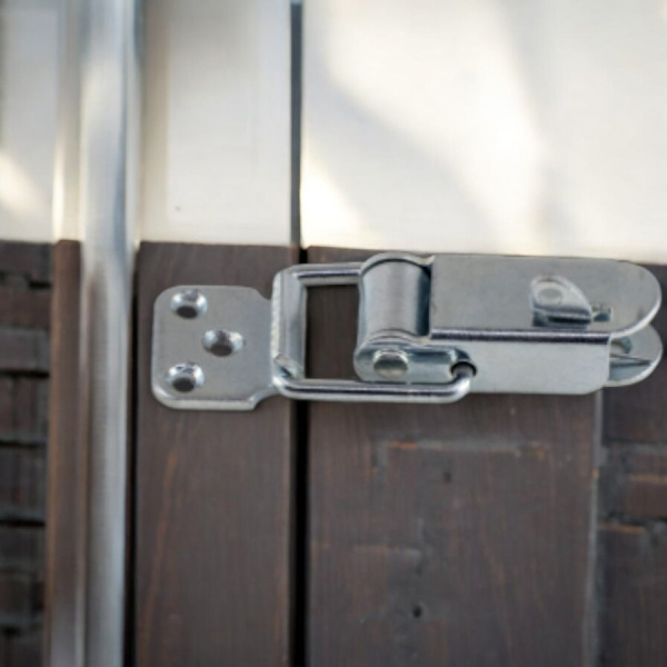 Замок для ящиков 55,2*18,5 мм., цинк / Надежный и долговечный